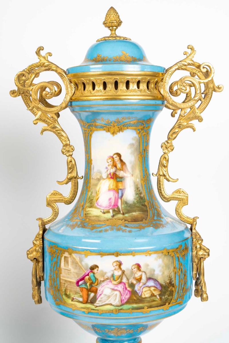 Rare paire de vases en porcelaine de Sèvres, époque Napoléon 3-photo-3