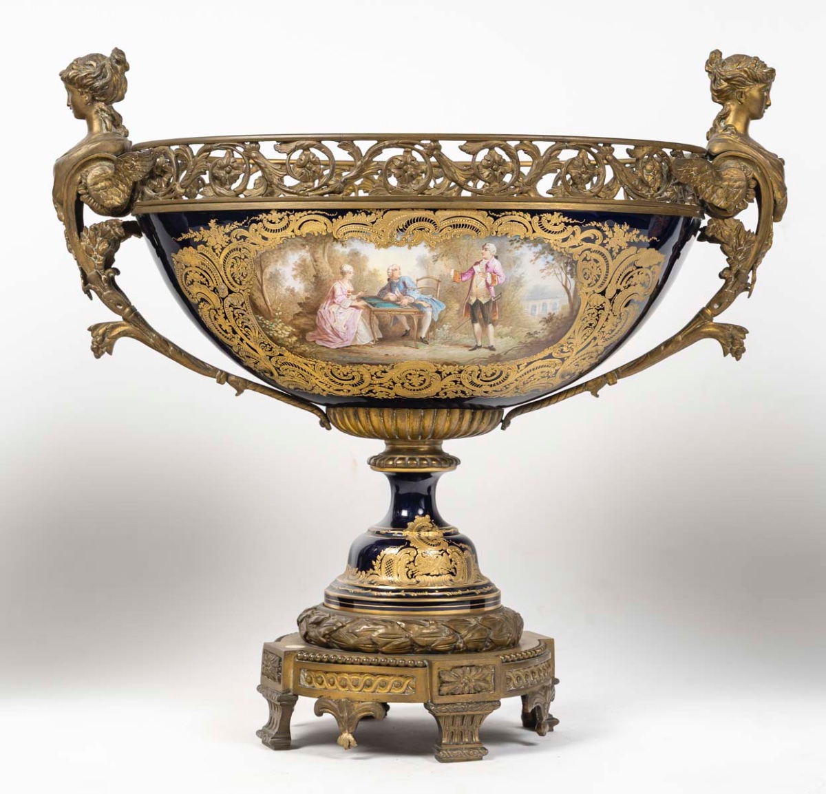 garniture de cheminée en porcelaine de Sèvres et bronze doré, signée Poitevin -photo-2