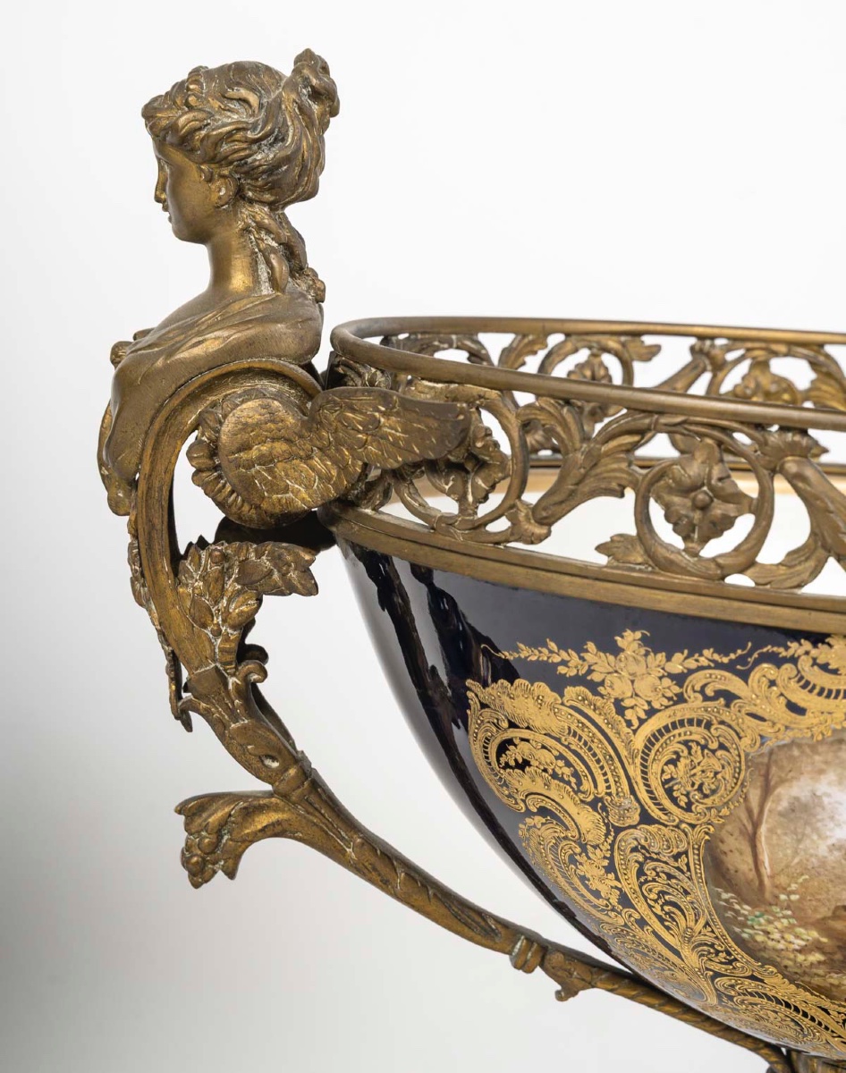 garniture de cheminée en porcelaine de Sèvres et bronze doré, signée Poitevin -photo-5
