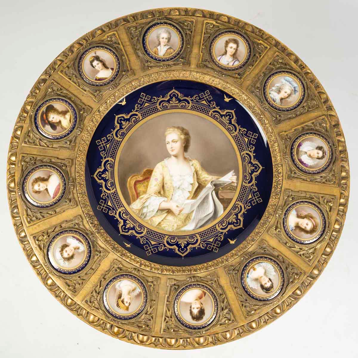 Gueridon en plaque de porcelaine, marque et signé C.heer.-photo-3