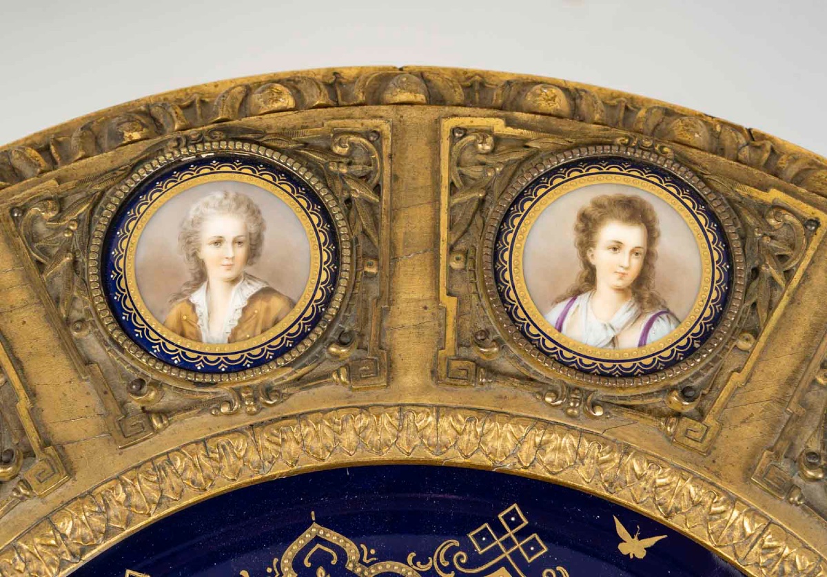 Gueridon en plaque de porcelaine, marque et signé C.heer.-photo-4