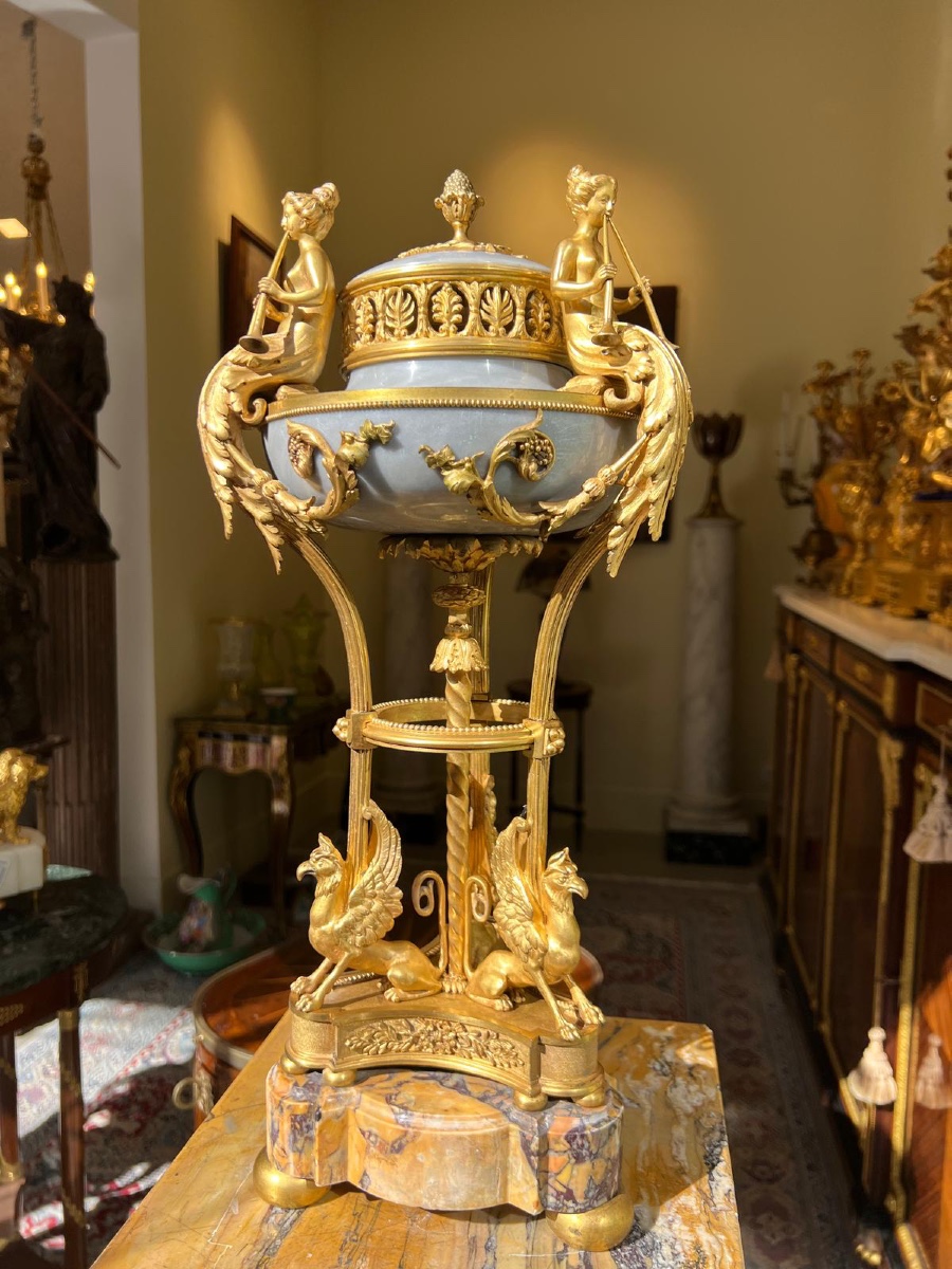 Paire de cassolettes en marbre et bronze doré, attribuées à Thomire, 19ᵉ siècle-photo-8