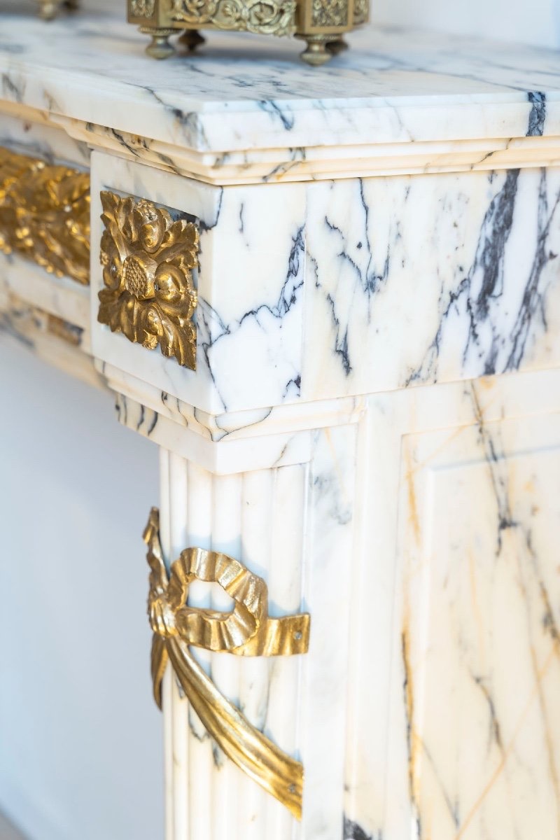 White And Black Marble Fireplace With Gilt Bronze Ornaments – 19th Century-photo-3