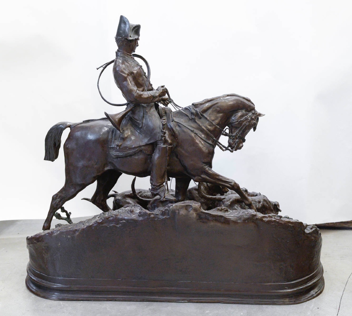 Bronze With Patina, Pierre-jules Mêne – Hunting Valet Of Louis XV-photo-4