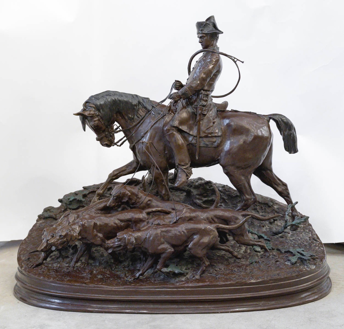 Bronze With Patina, Pierre-jules Mêne – Hunting Valet Of Louis XV