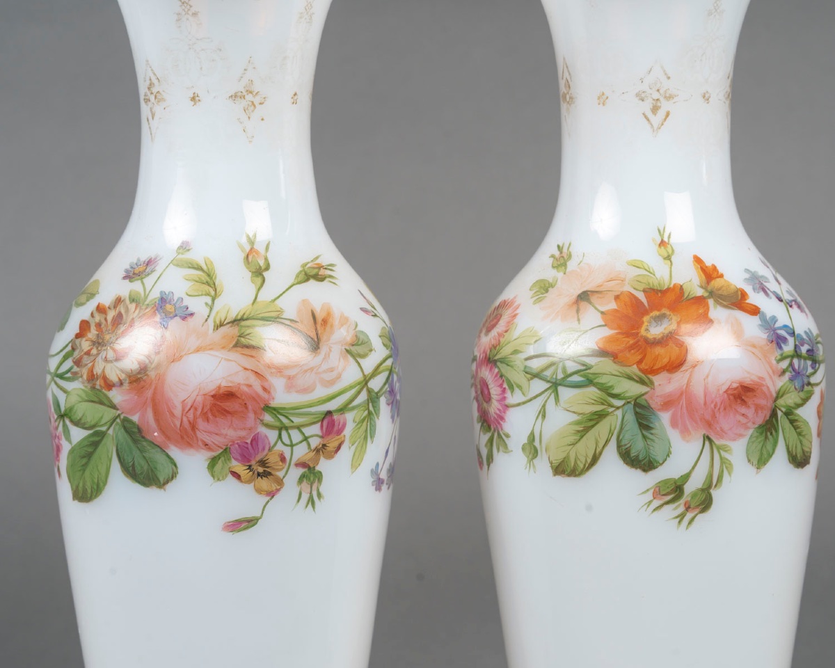 Pair Of Glazed Opaline Vases With Floral Decoration - Baccarat, 19th Century-photo-2