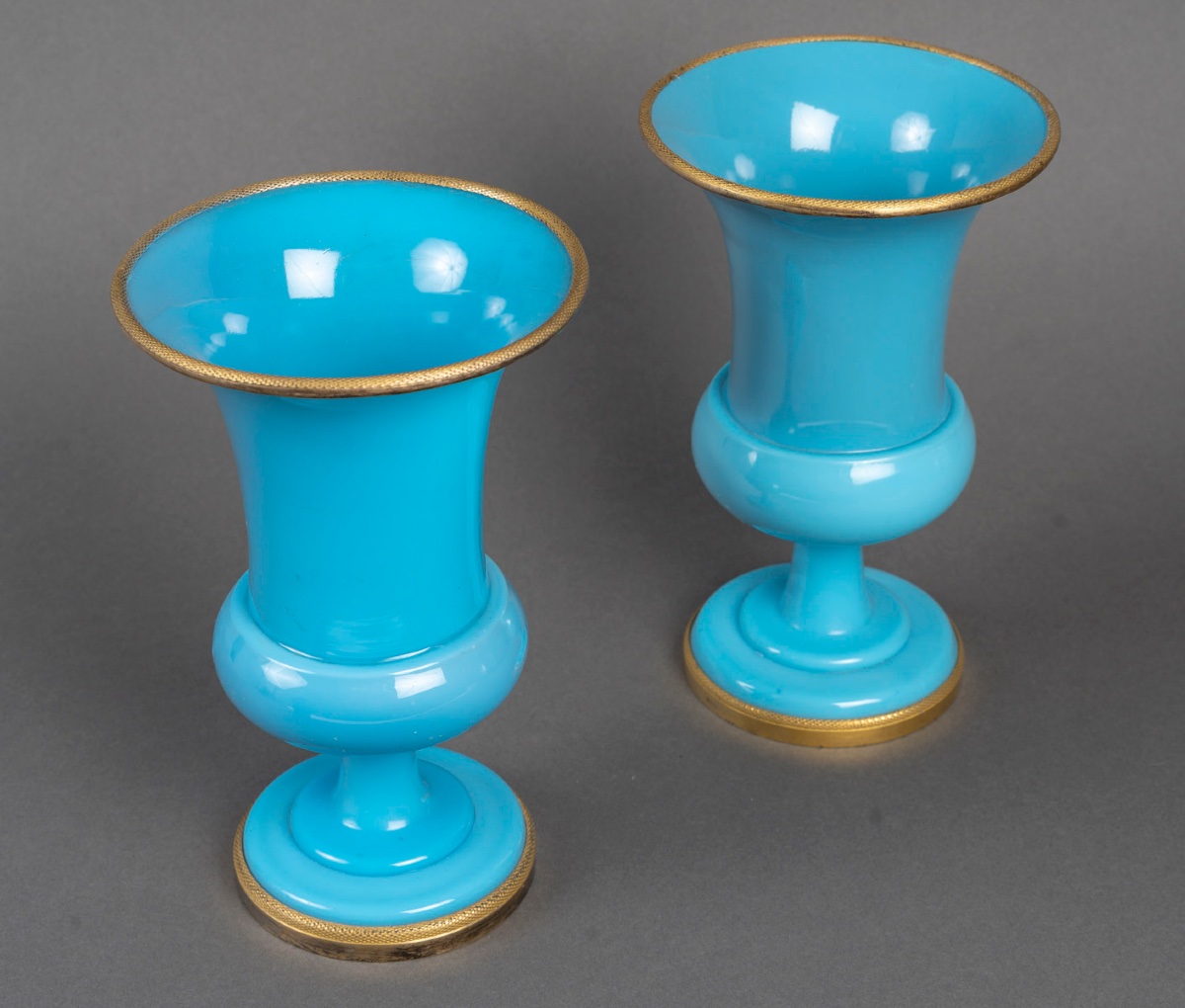 Rare Paire de vases en opaline, Charles X. -photo-2