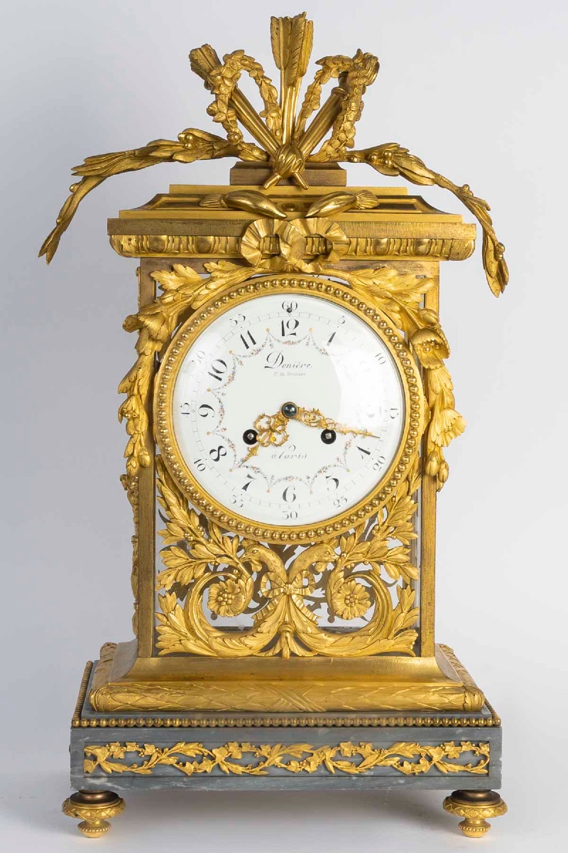 Pendule à cage en bronze, cadran signé Dernière Paris – 19e siècle