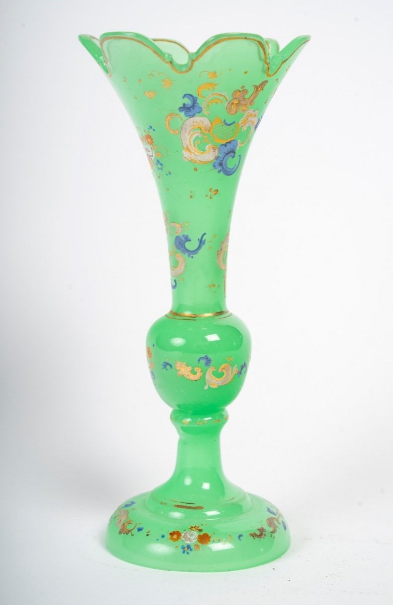 Green Opaline Vase - 19th Century - Enamelled Decoration