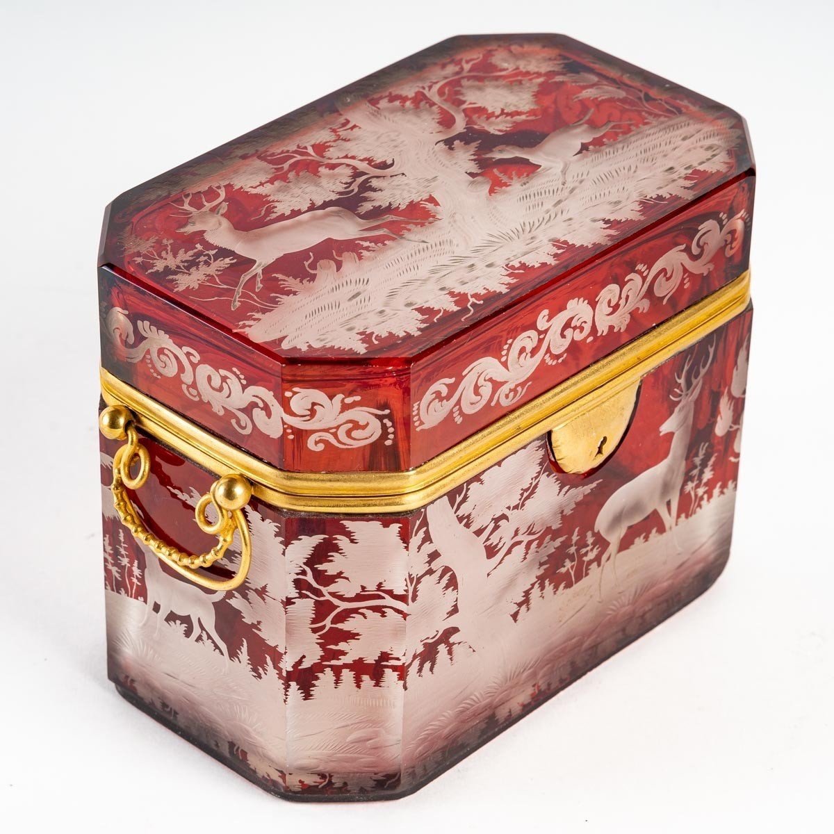 Bohemian Crystal Box With Hunting Scene Decoration, 19ᵉ Century