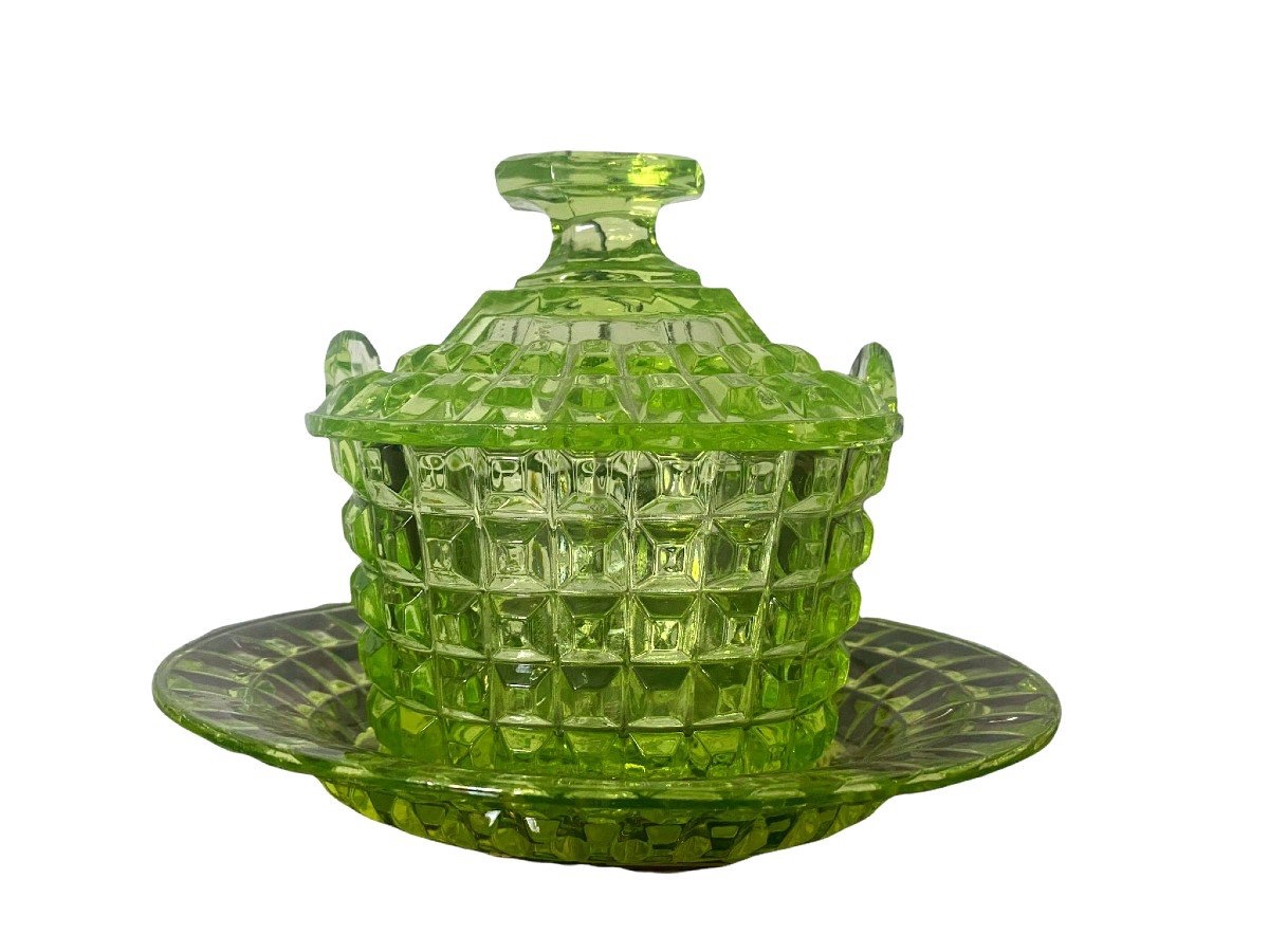 Green Ouraline Sugar Bowl With Plate, 19th Century