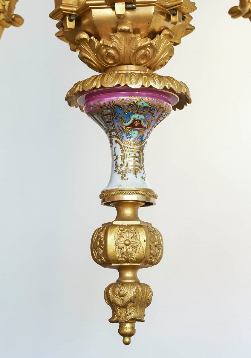 Lustre en bronze doré et porcelaine de la Manufacture de Sèvres – Style Louis XVI-photo-3