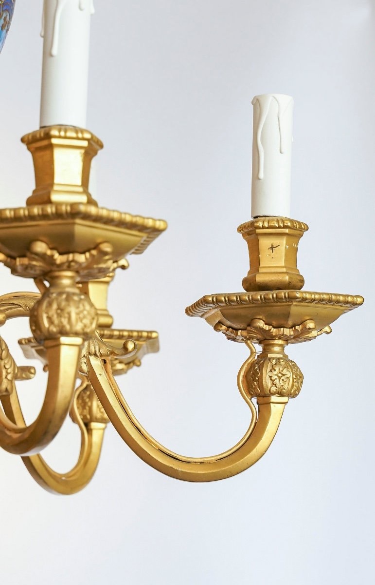 Lustre en bronze doré et porcelaine de la Manufacture de Sèvres – Style Louis XVI-photo-4
