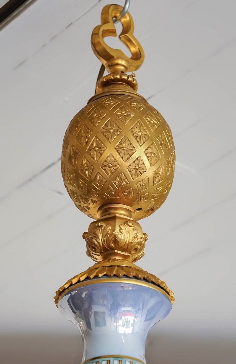 Lustre en bronze doré et porcelaine de la Manufacture de Sèvres – Style Louis XVI-photo-2
