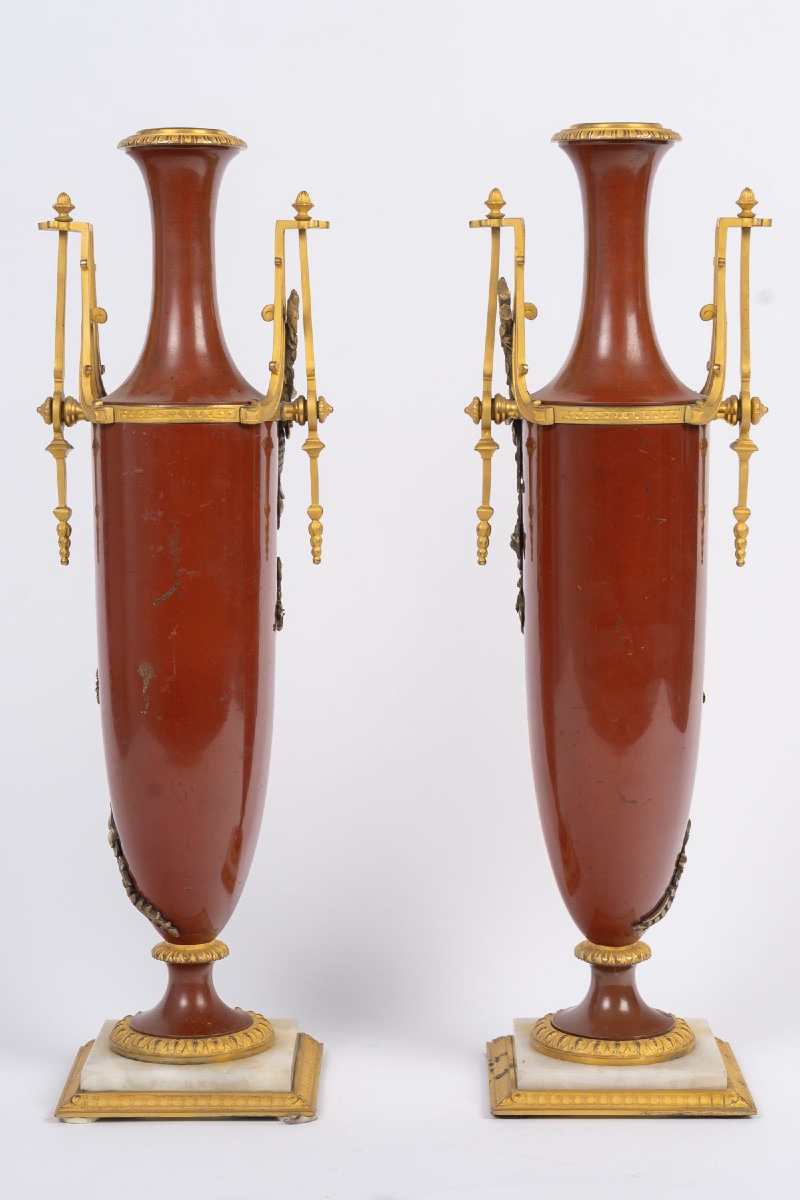 Garniture de cheminée en marbre et bronze doré, attribuée à Christofle & Cie-photo-4