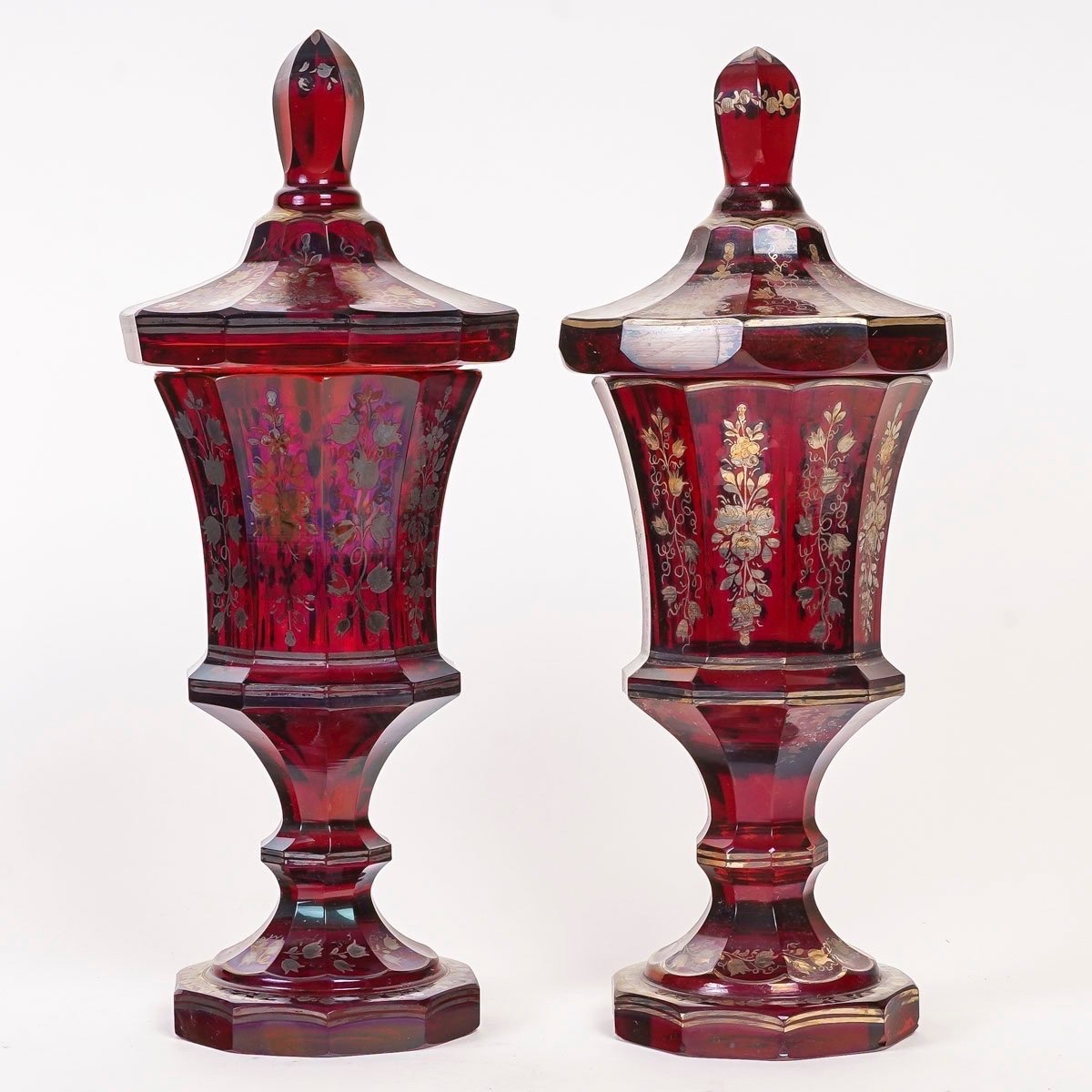 Paire de Gobelets en Verre de Bohême Rouge, Décor Floral – 19e Siècle-photo-4