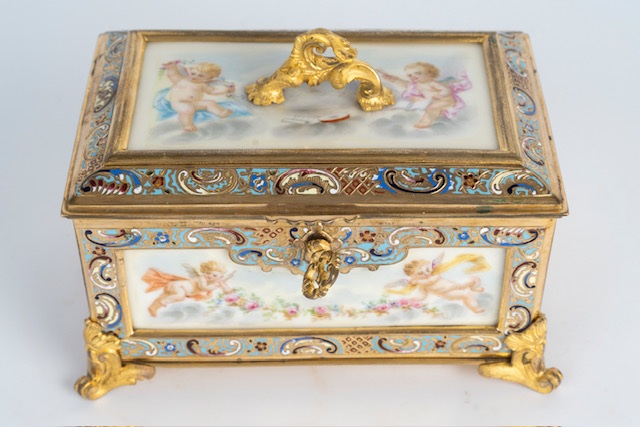 Boîte en porcelaine de Sèvres peinte à la main, monture en bronze cloisonné-photo-2