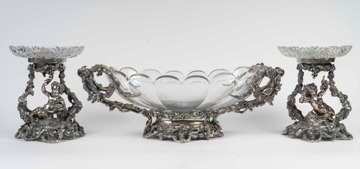 Garniture de table en cristal de baccarat - attribuée à L’Escalier de Cristal, Paris