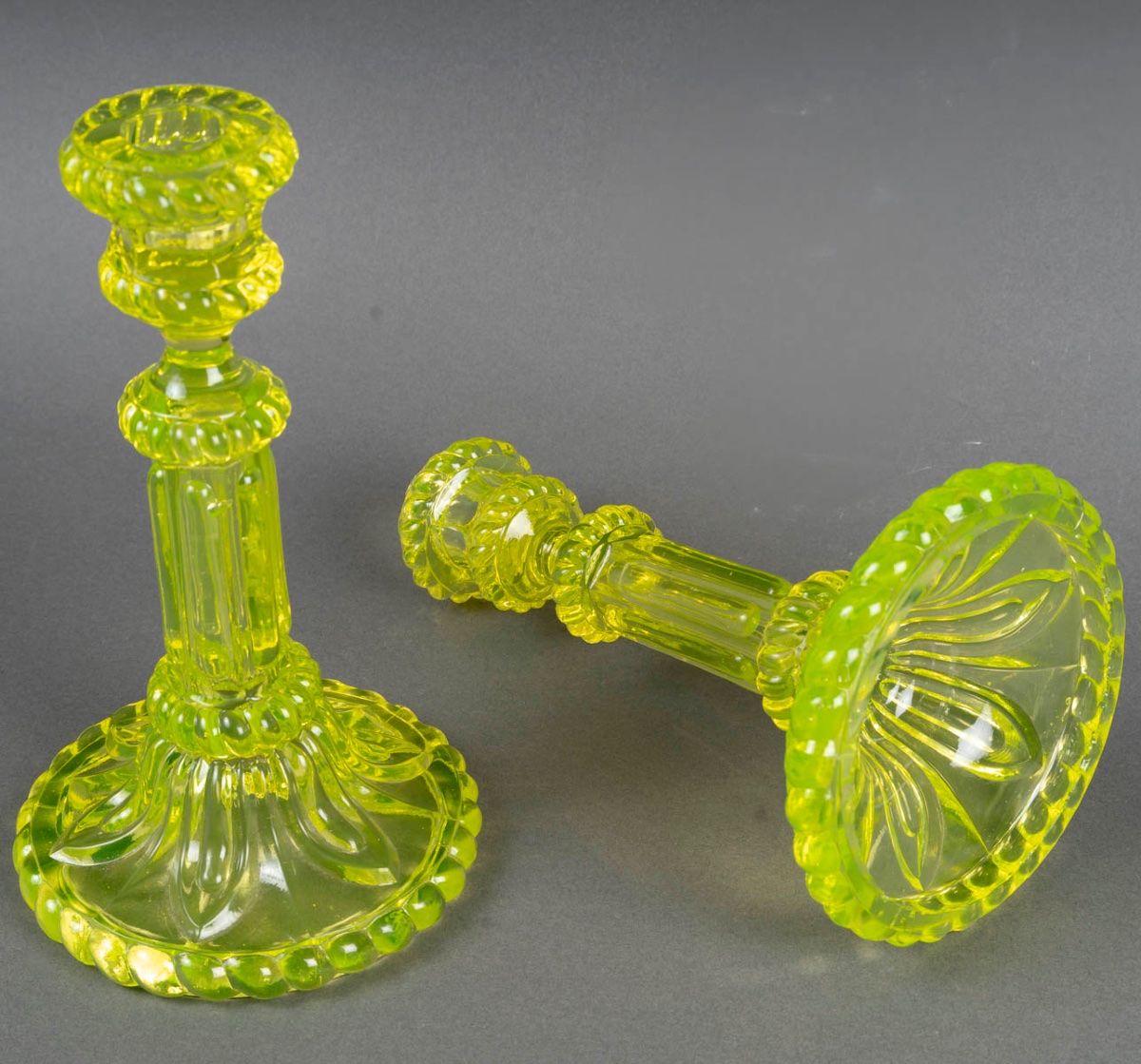 Pair Of 19th-century Uranium Crystal Candlesticks-photo-2