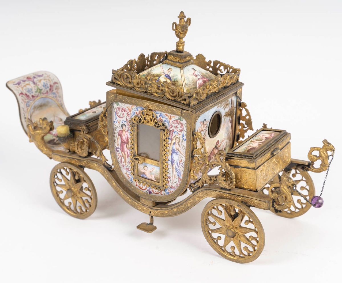 Miniature carrosse d’apparat en bronze doré et émail polychrome – 19ᵉ siècle