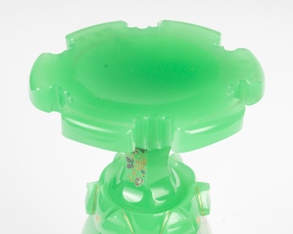 19th-century Green Opaline Covered Vase-photo-1