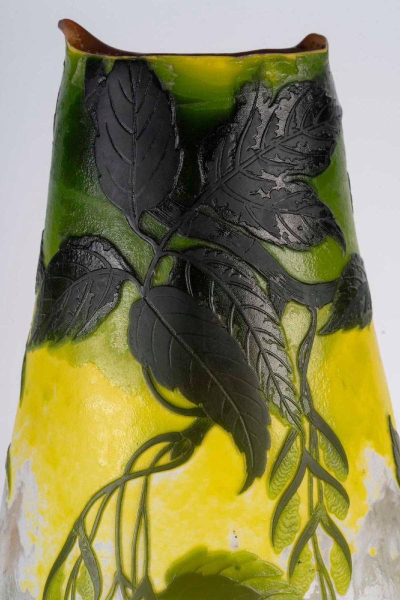émile Gallé – Nancy  “rose Wild” – Multilayered Glass Vase, Ca. 1905–1908-photo-1