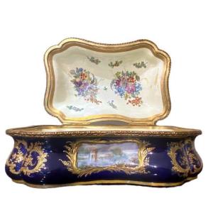 Box Made In Porcelain, 19th Century.