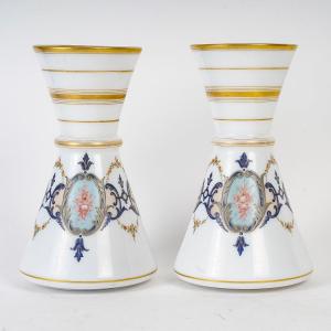 Paire De Vase En Opaline émaillé, D’époque 1860/1880
