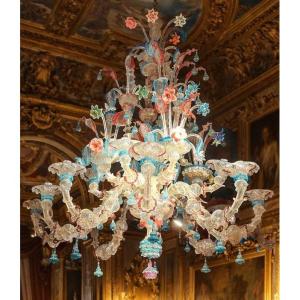  Lustre Vénitien de Murano, 19e Siècle – Douze Bras de Lumières en Verre Polychrome
