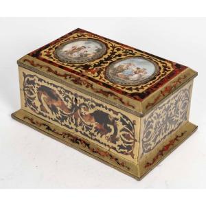 COFFRET EN ÉCAILLE DE TORTUE ET MARQUETERIE DE LAITON – 19ᵉ SIÈCLE