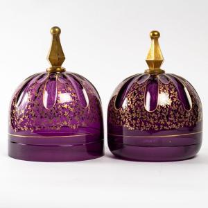 PAIRE DE CLOCHE EN CRISTAL DE BOHÊME ÉMAILLÉ À L’OR