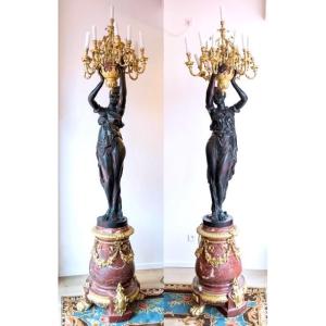 CANDÉLABRES NÉOCLASSIQUES EN BRONZE ET MARBRE, D’APRÈS CARRIER-BELLEUSE