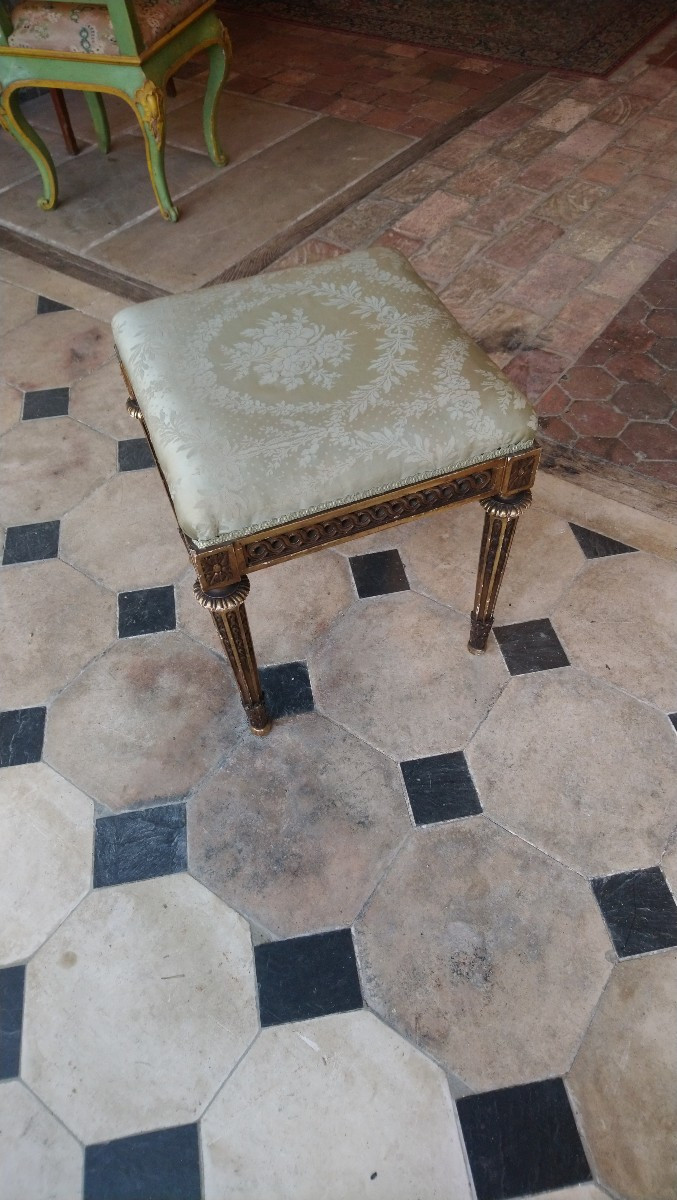 19th Century Polychrome And Gilded Wooden Shelf -photo-2