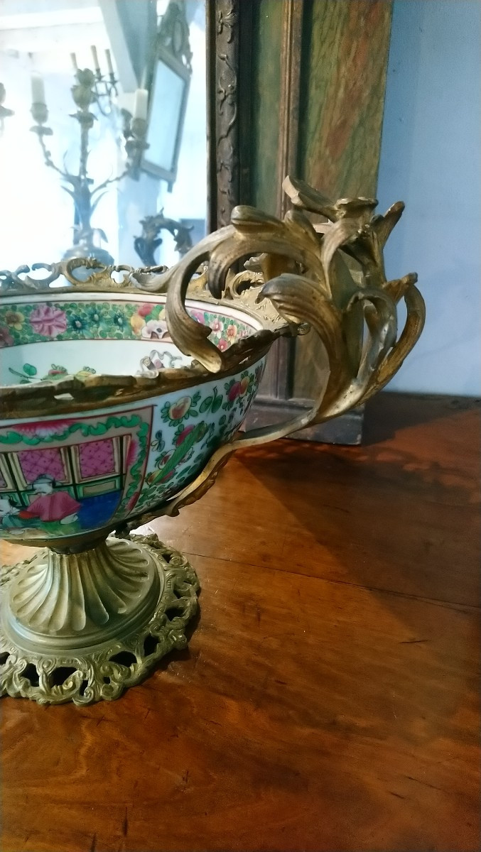 Coupe en porcelaine asiatique monture bronze 19e -photo-3