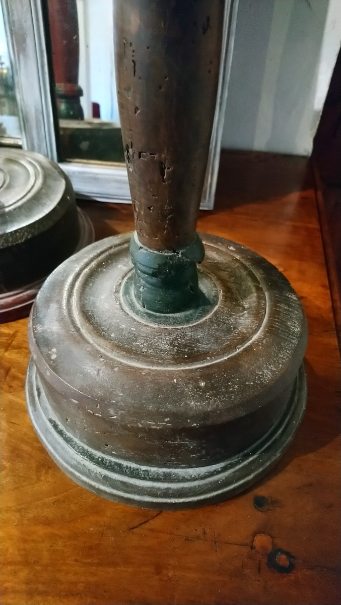 Paire de cierges en bois peint fin 18e début 19e -photo-2