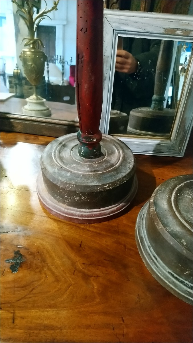 Paire de cierges en bois peint fin 18e début 19e -photo-1