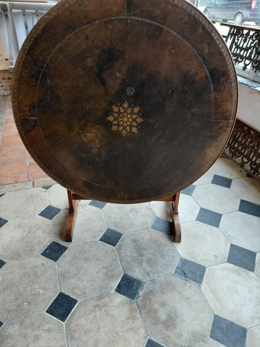 Table de vigneron debut 19e en bois frutier