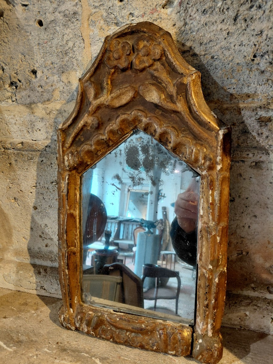 Petit miroir en bois doré debut 18e-photo-2