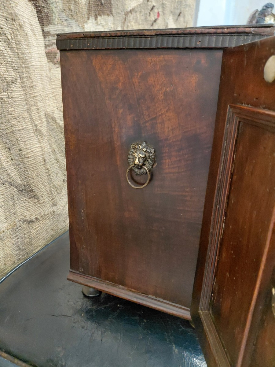 Cabinet en noyer à 8 tiroirs fin 17e debut 18e -photo-2