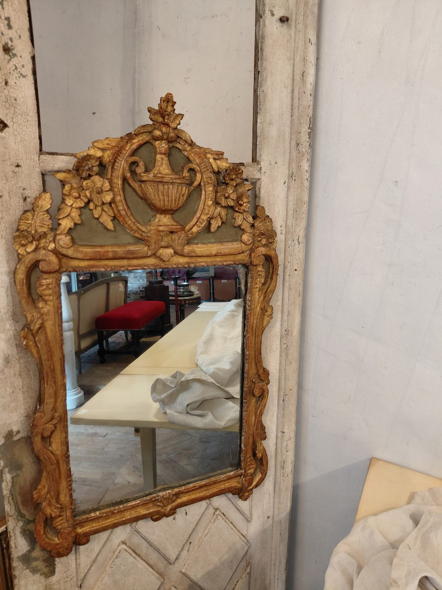 Miroir en bois doré et peint d epoque LXVI