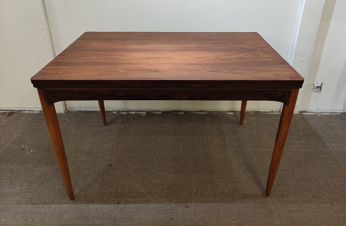 Table de salle à manger , scandinave , en bois de palissandre 