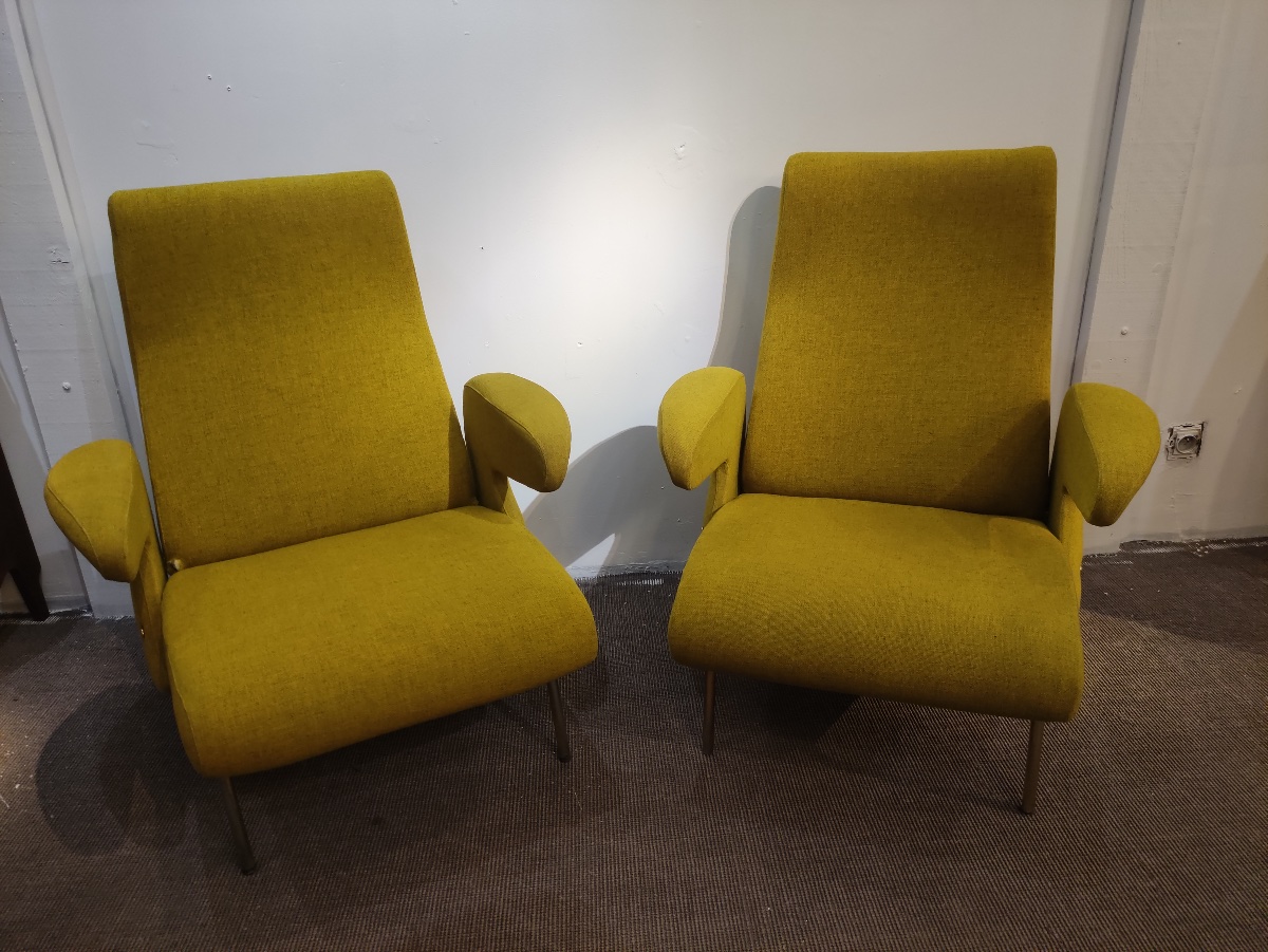 Paire de fauteuils italiens, Modèle "Delfino" , de Erberto Carboni