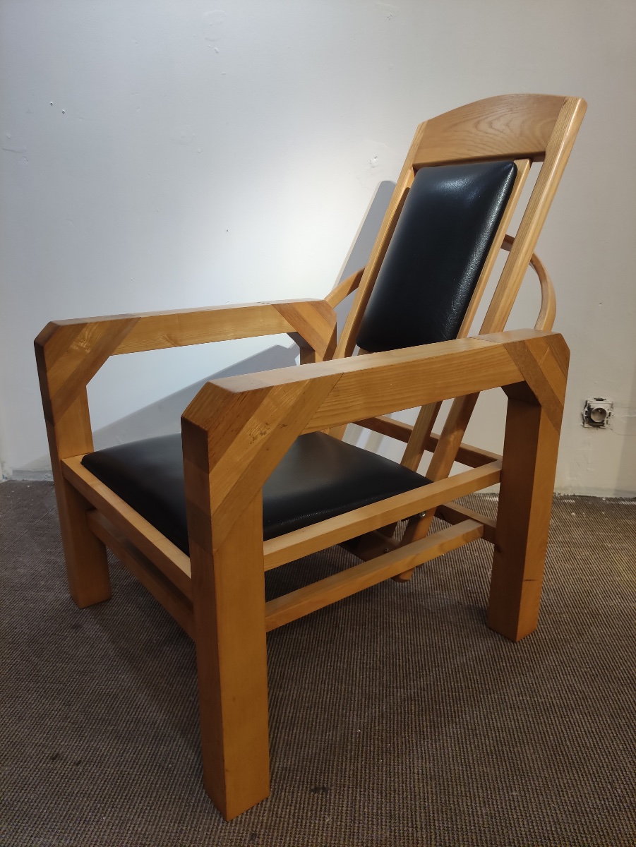 Pair Of Armchairs, Made Of Oak And Leather.-photo-3