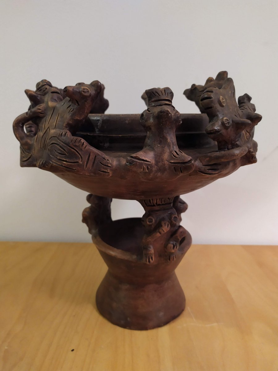 Vase Or Cup With Caryatids. Culture Santarem, Lower Amazon.-photo-4