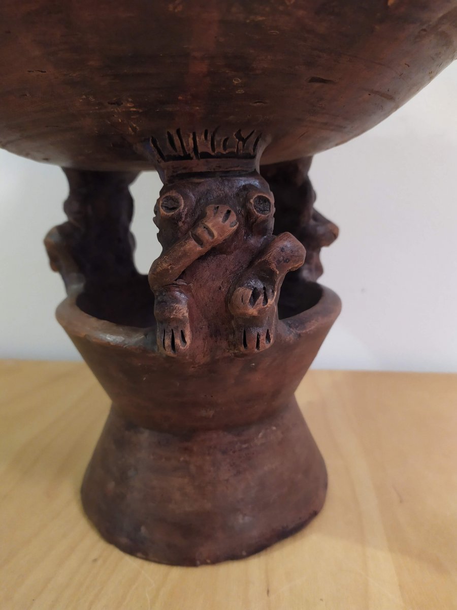 Vase Or Cup With Caryatids. Culture Santarem, Lower Amazon.-photo-2