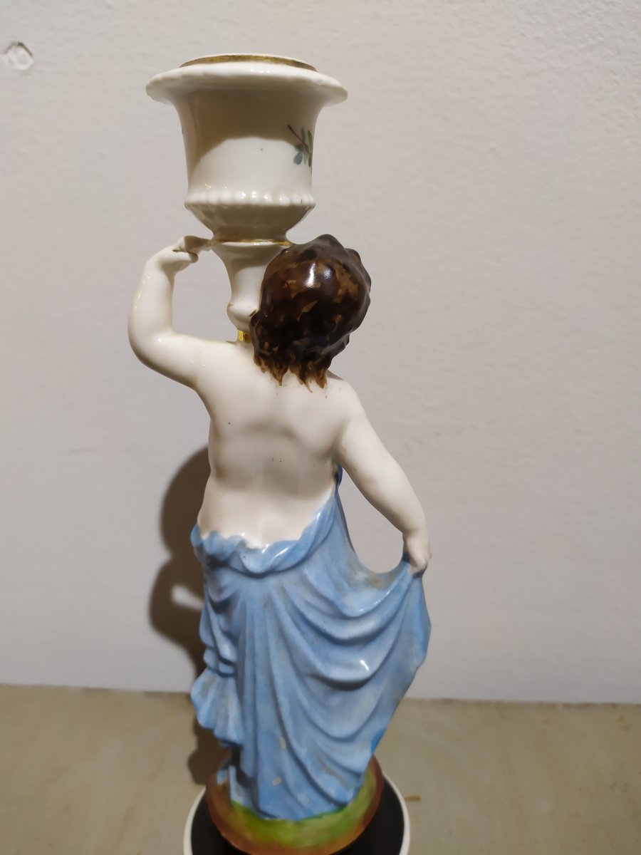 Paire De Bougeoirs En Porcelaine De Capodimonte -photo-2