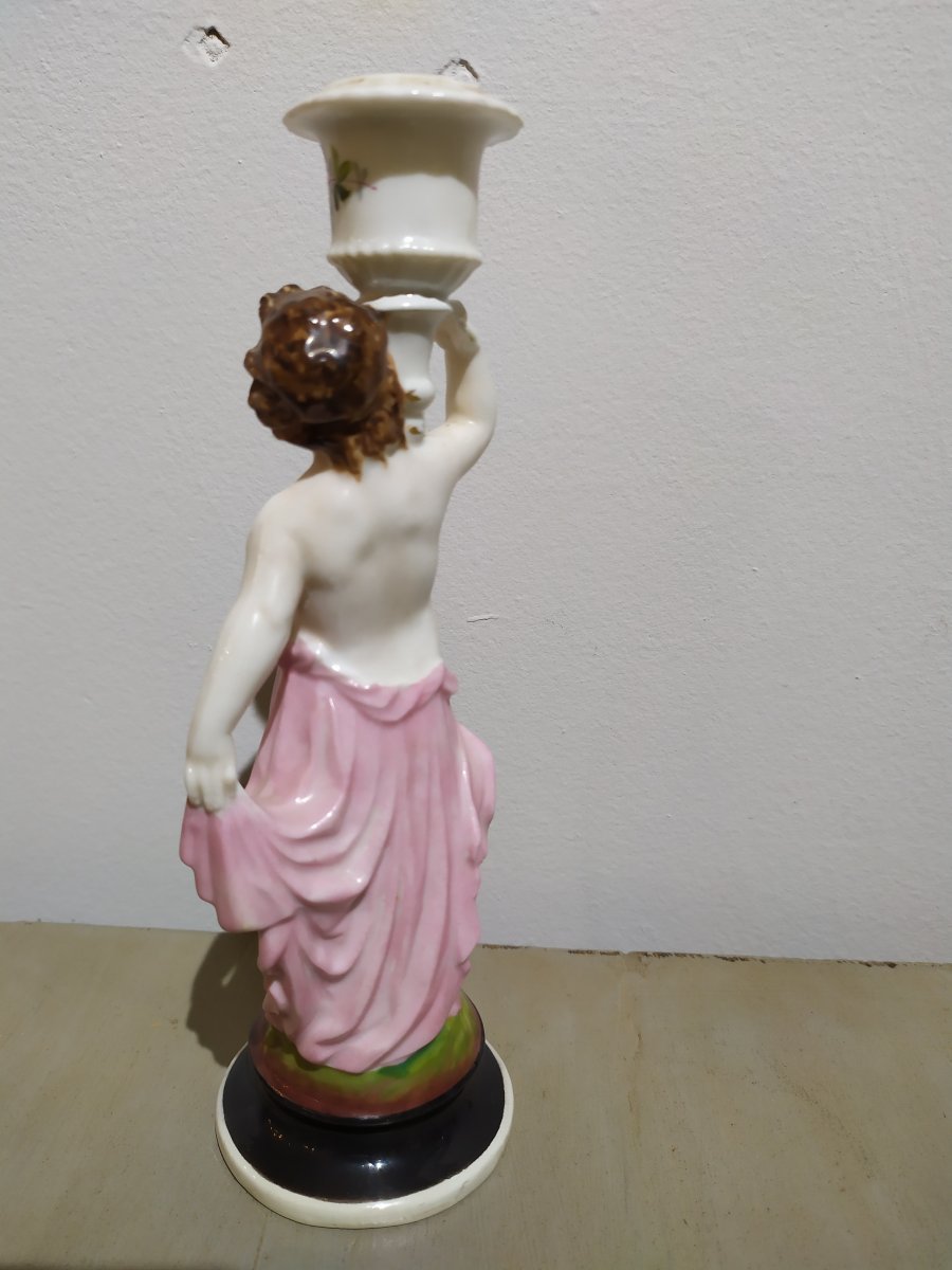 Paire De Bougeoirs En Porcelaine De Capodimonte -photo-4