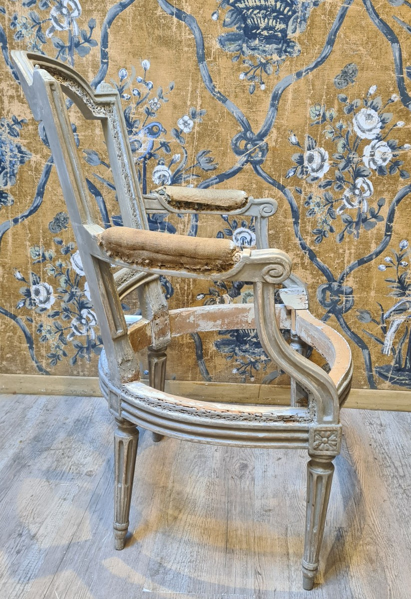 Pair Of Louis XVI Period Cabriolets Stamped Sené-photo-1