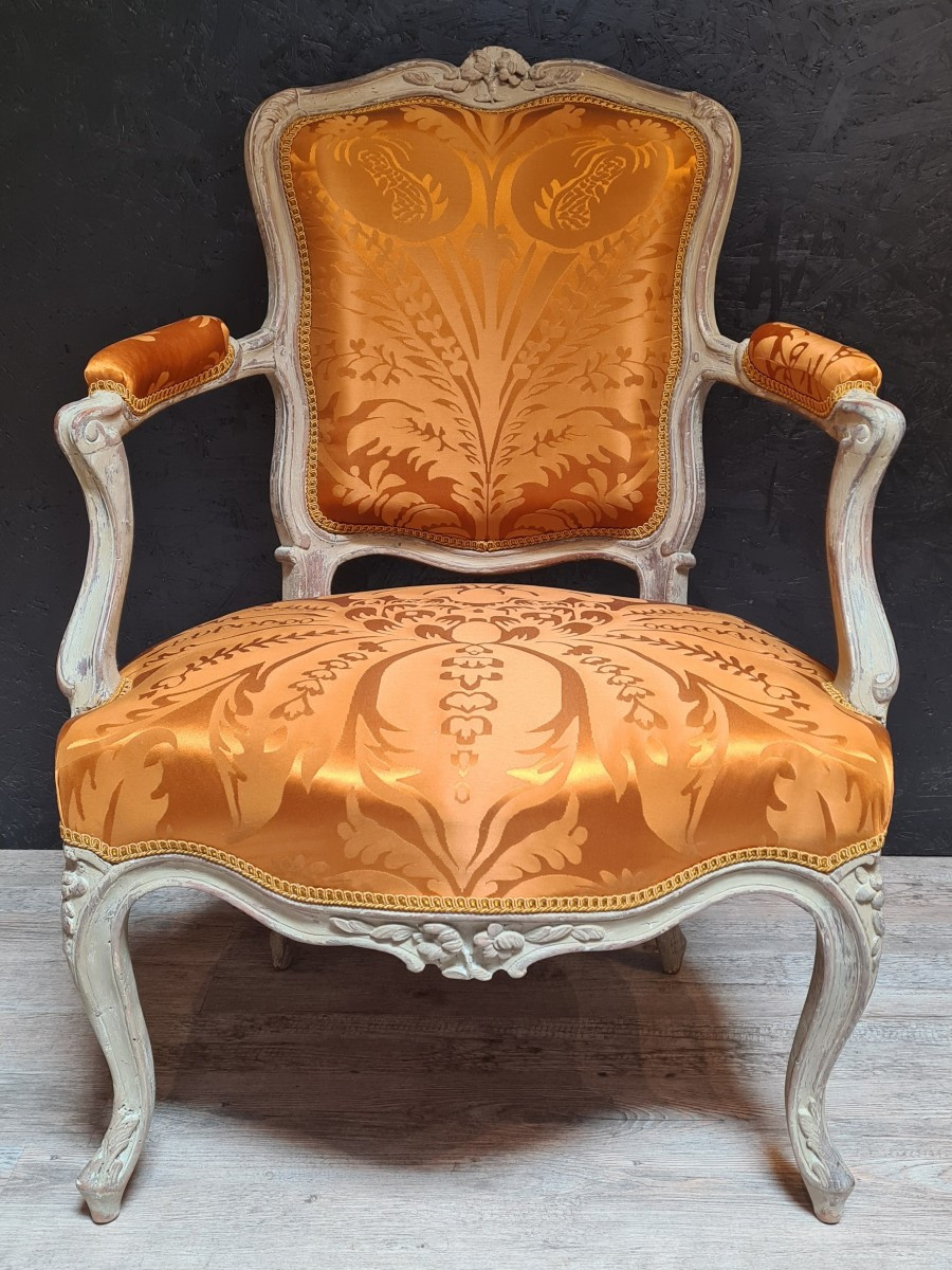 Pair Of Louis XV Period Cabriolet Armchairs -photo-2