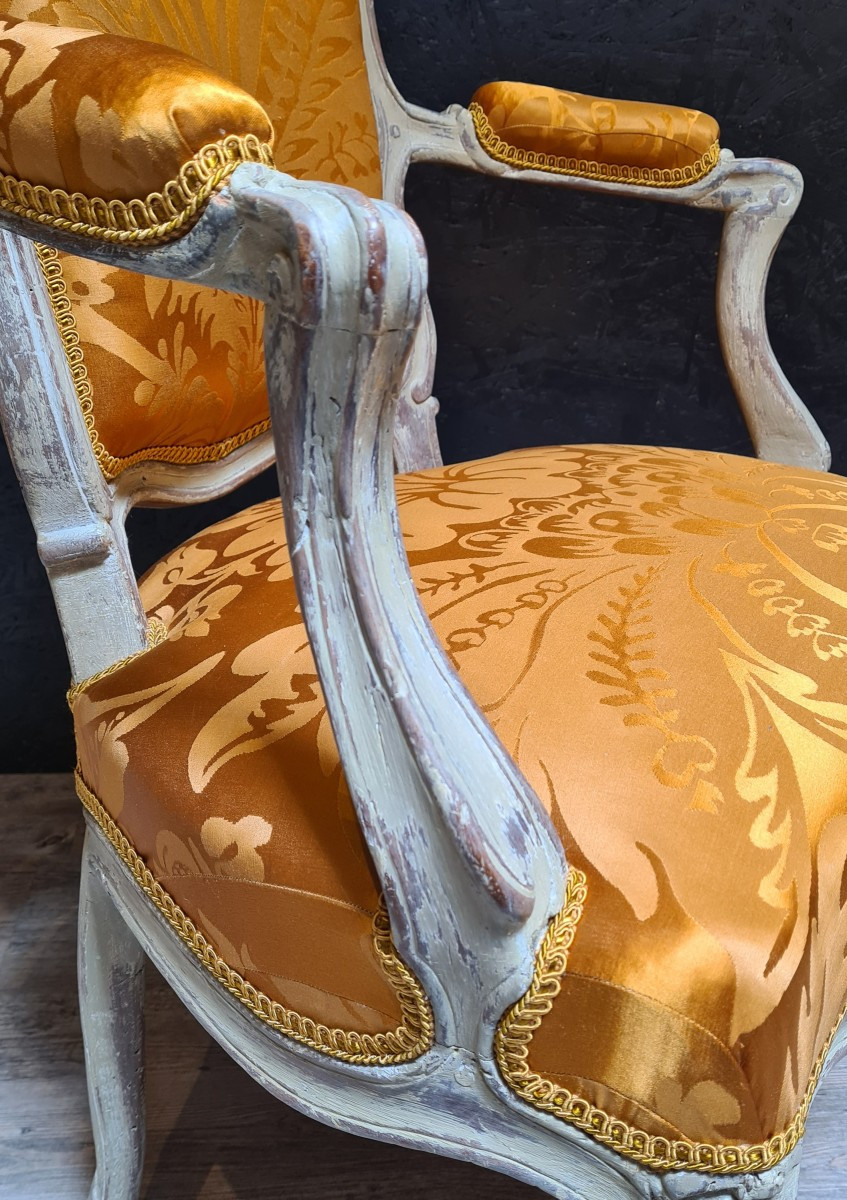Pair Of Louis XV Period Cabriolet Armchairs -photo-2